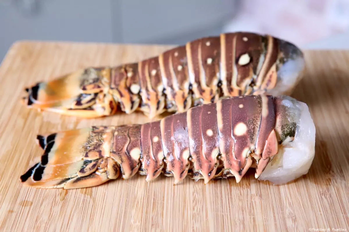 Queue de langouste crue congelée